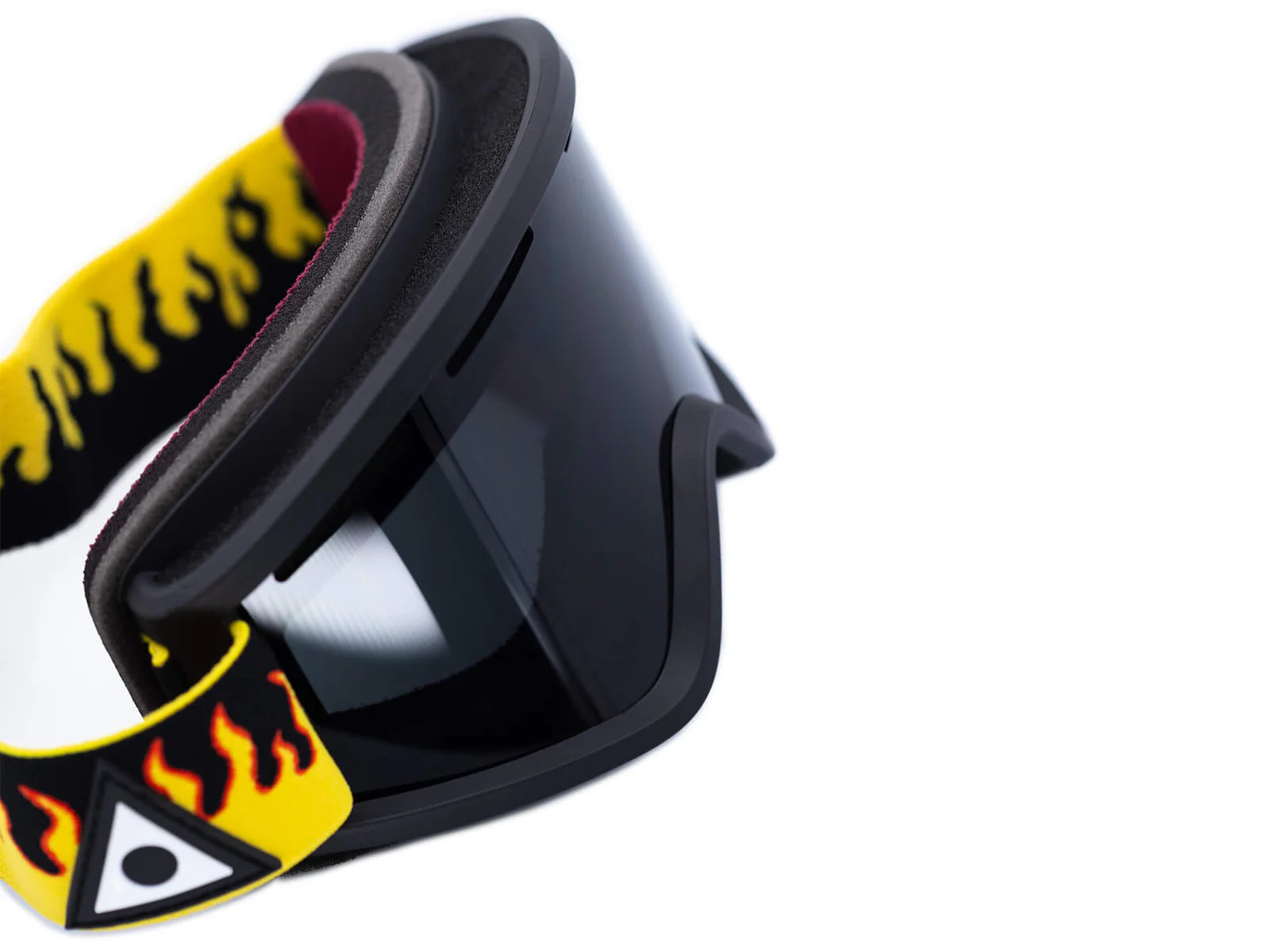 ASHBURY_FW24_BLACKBIRD_YELLOW-FLAME_MACRO-3