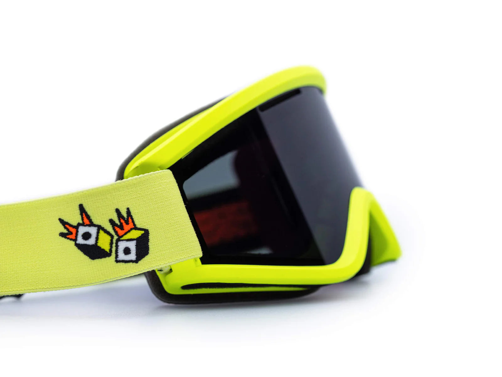 ASHBURY_FW24_BLACKBIRD_DICE_MACRO-2